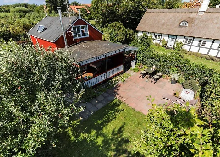 5548-gudhjem-melsted-langgade-3 度假居